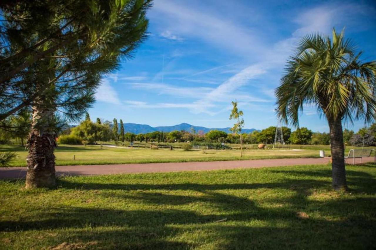 Saint Cyprien Golf View 2 Bedrooms Apartment , 900 M From The Beach Exterior photo